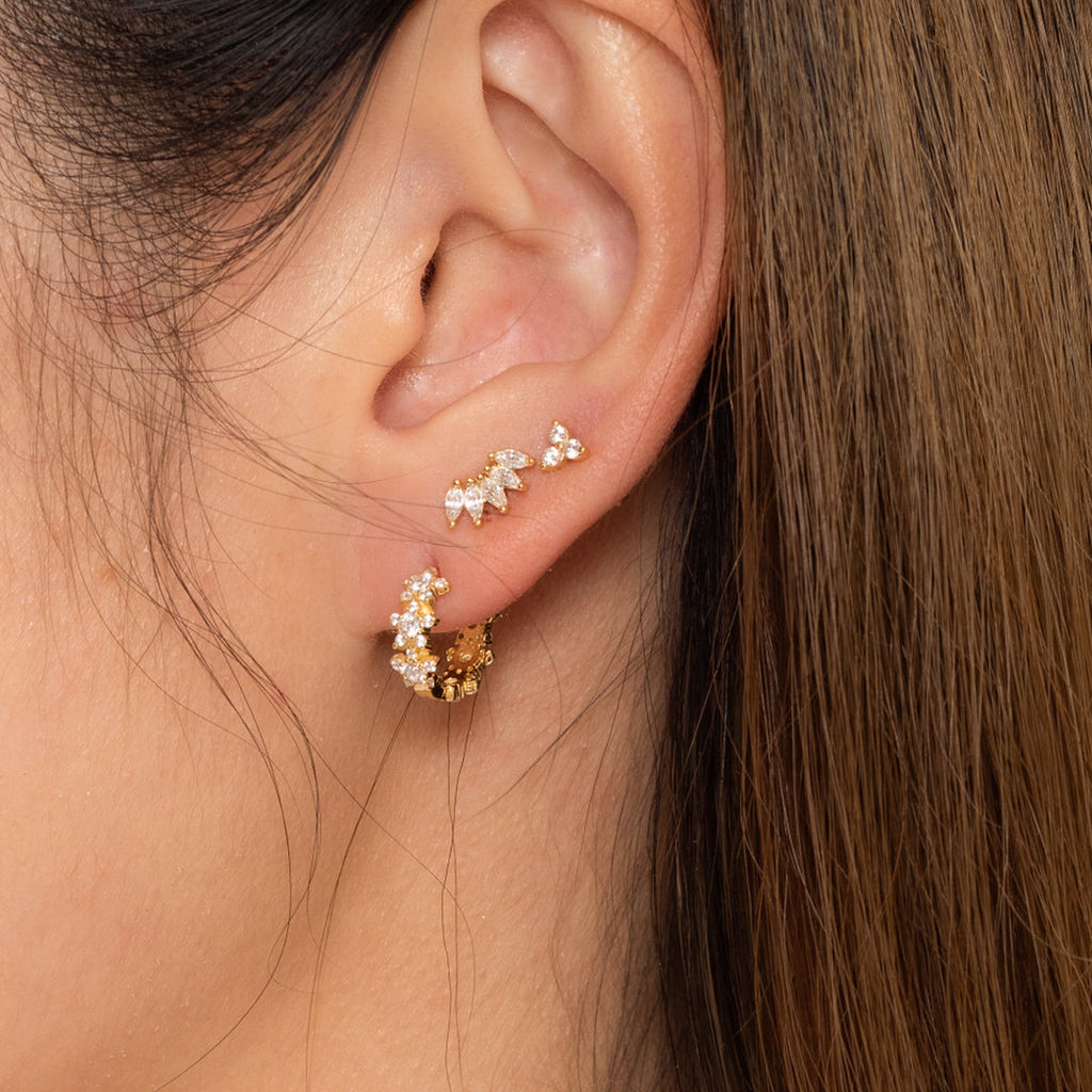 Cartilage Earring With an X-shaped Design Ear Cuff Type -  Finland